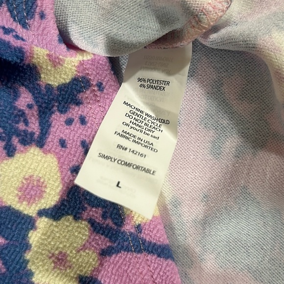 LuLaRoe Women’s Cassie Pencil Skirt/Size: L /Color:Pink-Blue-White Floral (NWT) - Picture 5 of 7